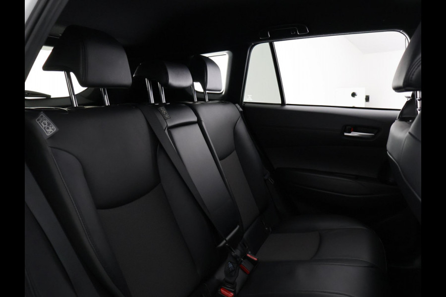 Toyota Corolla Cross 2.0 High Power Hybrid First Edition | Stoelverwarming | Navigatie | Half Leder | Apple Carplay & AndroidAUTO | 1e eigenaar |