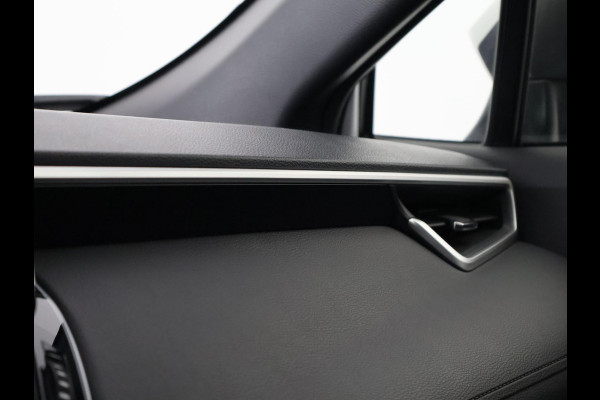 Toyota Corolla Cross 2.0 High Power Hybrid First Edition | Stoelverwarming | Navigatie | Half Leder | Apple Carplay & AndroidAUTO | 1e eigenaar |