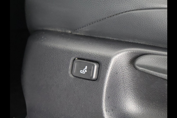 Toyota Corolla Cross 2.0 High Power Hybrid First Edition | Stoelverwarming | Navigatie | Half Leder | Apple Carplay & AndroidAUTO | 1e eigenaar |