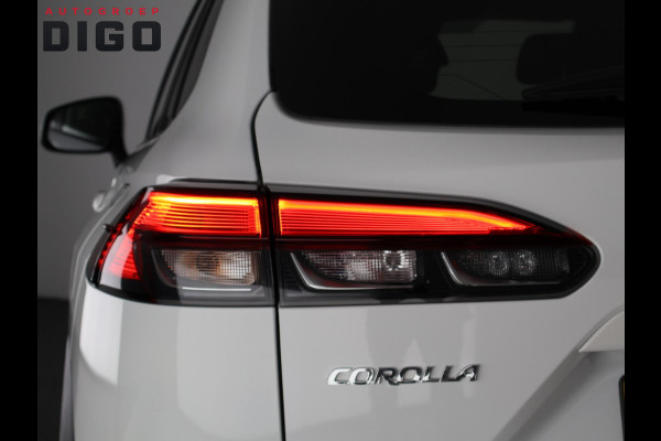 Toyota Corolla Cross 2.0 High Power Hybrid First Edition | Stoelverwarming | Navigatie | Half Leder | Apple Carplay & AndroidAUTO | 1e eigenaar |