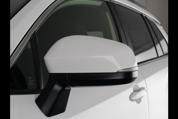 Toyota Corolla Cross 2.0 High Power Hybrid First Edition | Stoelverwarming | Navigatie | Half Leder | Apple Carplay & AndroidAUTO | 1e eigenaar |