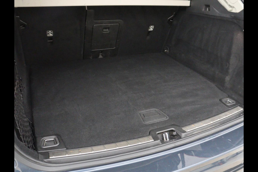 Volvo XC60 2.0 Recharge T6 AWD Business Pro | SOH 89,4% | Carplay | Panoramadak | Camera | LED | Leer | Stoel en stuurverwarming | Cruise control | Navigatie | LM | Automaat