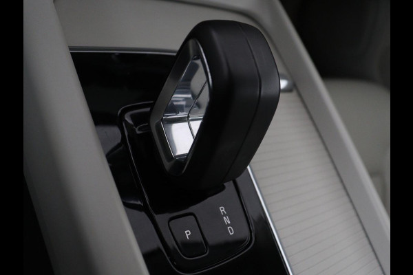 Volvo XC60 2.0 Recharge T6 AWD Business Pro | SOH 89,4% | Carplay | Panoramadak | Camera | LED | Leer | Stoel en stuurverwarming | Cruise control | Navigatie | LM | Automaat