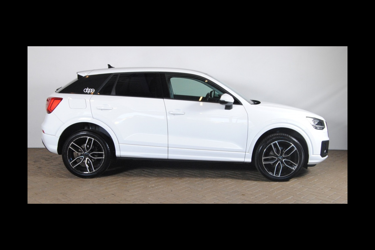 Audi Q2 30 TFSI Design PL+