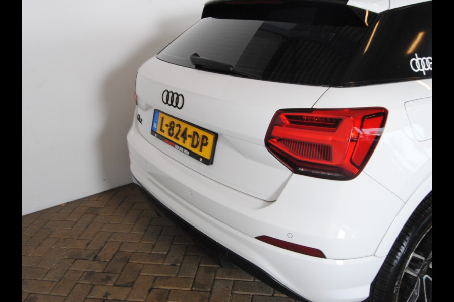 Audi Q2 30 TFSI Design PL+