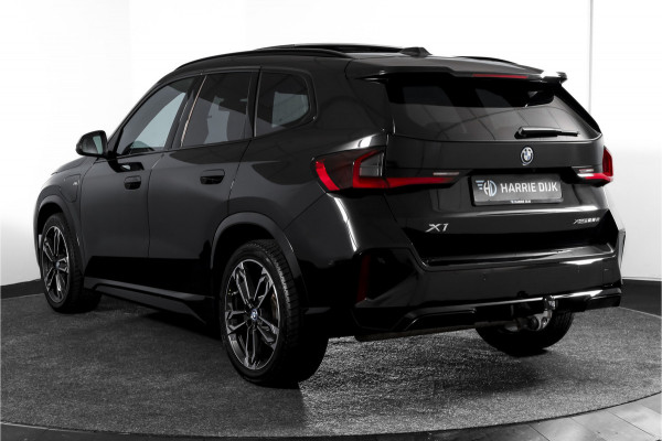 BMW X1 xDrive25e 245 PK M-Sport | Premium Pack | S/K-Panodak | Elek. Trekhaak | Dig. Cockpit | Cruise | Stoelverw. | PDC | Camera | NAV+App. Connect | ECC | Elek. Klep | LM 19" | 9761