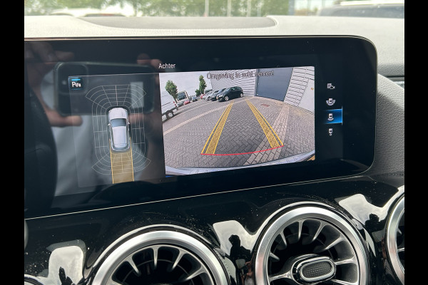 Mercedes-Benz GLA 250e AMG // Trekhaak // Panorama dak // Memory // Sfeerverlichting // Multi Beam LED // Camera // Advanced Audio