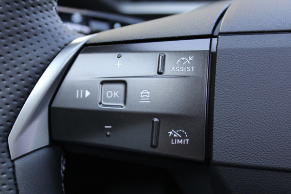 Opel Grandland 1.6 Turbo Plug-in-Hybrid Ultimate | Panoramadak | Trekhaak | Focal | AGR