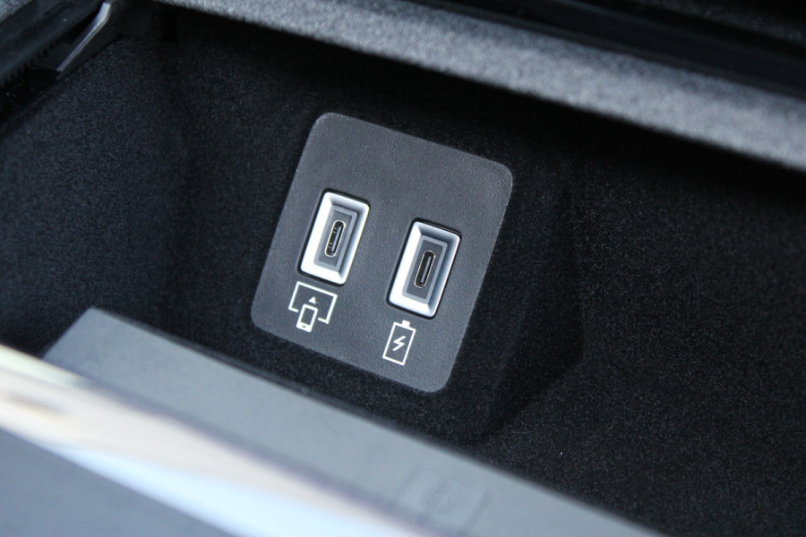 Opel Grandland 1.6 Turbo Plug-in-Hybrid Ultimate | Panoramadak | Trekhaak | Focal | AGR