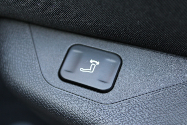 Opel Grandland 1.6 Turbo Plug-in-Hybrid Ultimate | Panoramadak | Trekhaak | Focal | AGR