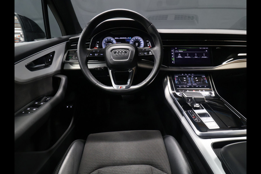 Audi Q7 60 TFSI e quattro S-Line Sport Plus [LUCHTVERING, 22INCH, BANG & OLUFSEN, ELEKTRISCHE STOELEN, APPLE CARPLAY, ANDROID, STOELVERWARMING, CAMERA, TREKHAAK UITKLAPBAAR, ELEKTRISCHE ACHTERKLEP, NIEUWSTAAT]
