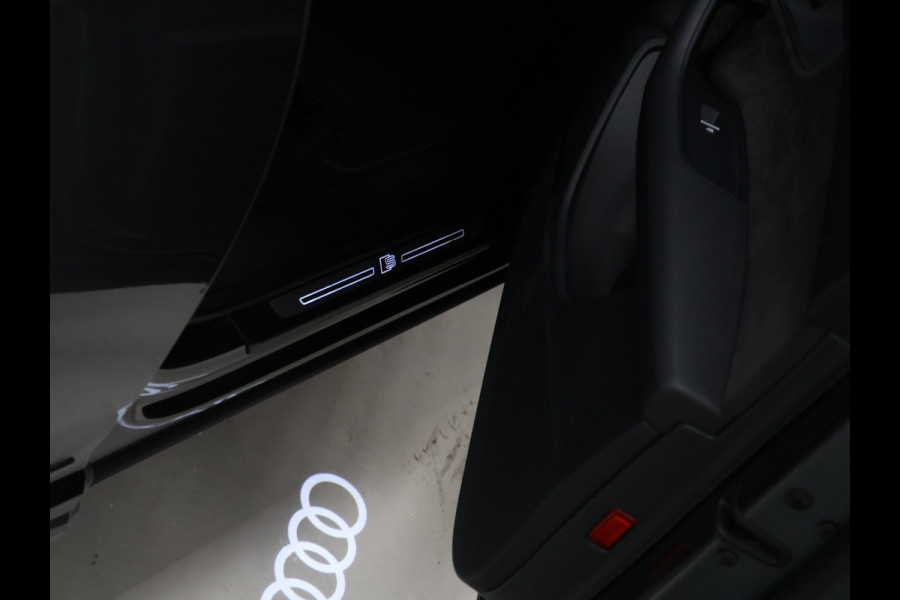 Audi Q7 60 TFSI e quattro S-Line Sport Plus [LUCHTVERING, 22INCH, BANG & OLUFSEN, ELEKTRISCHE STOELEN, APPLE CARPLAY, ANDROID, STOELVERWARMING, CAMERA, TREKHAAK UITKLAPBAAR, ELEKTRISCHE ACHTERKLEP, NIEUWSTAAT]