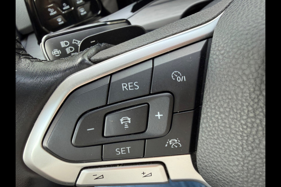 Volkswagen Golf 1.4 eHybrid AUTOMAAT Style, 58000 km,digitaal cockpit, stoelverwarming,dealer onderhouden