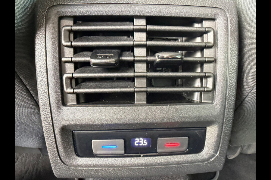 Volkswagen Golf 1.4 eHybrid AUTOMAAT Style, 58000 km,digitaal cockpit, stoelverwarming,dealer onderhouden