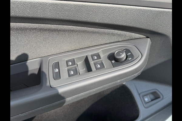 Volkswagen Golf 1.4 eHybrid AUTOMAAT Style, 58000 km,digitaal cockpit, stoelverwarming,dealer onderhouden