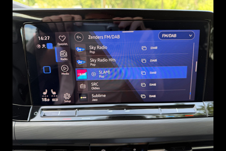 Volkswagen Golf 1.4 eHybrid AUTOMAAT Style, 58000 km,digitaal cockpit, stoelverwarming,dealer onderhouden