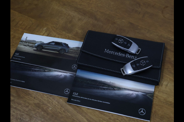 Mercedes-Benz GLE 350 e 4MATIC Premium Plus [BURMESTER, SCHUIFKANTELDAK, MEMORY SEATS, STOELVENTILATIE, STOELVERWARMING, ADAPTIVE CRUISE, STUURVERWARMING, ELEKTRISCHE ACHTERKLEP, 360 CAMERA, PDC V+A, NIEUWSTAAT]