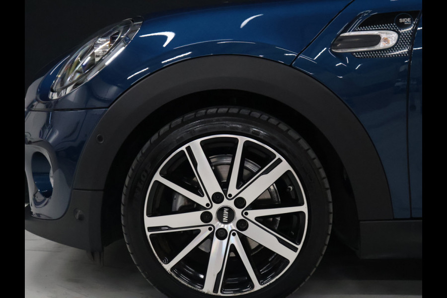 MINI Cabrio 1.5 Cooper Sidewalk Edition [APPLE CARPLAY, HARMAN KARDON, STOELVERWARMING, HEAD UP, DIGITAL DASH, CAMERA, CRUISE CONTROL, PDC V+A, NAVIGATIE, NIEUWSTAAT]