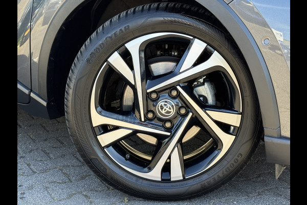 Toyota C-HR 1.8 Hybrid Team D | ACC | CarPlay | Camera | Keyless | 18 inch
