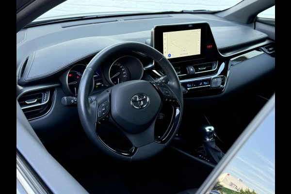 Toyota C-HR 1.8 Hybrid Team D | ACC | CarPlay | Camera | Keyless | 18 inch