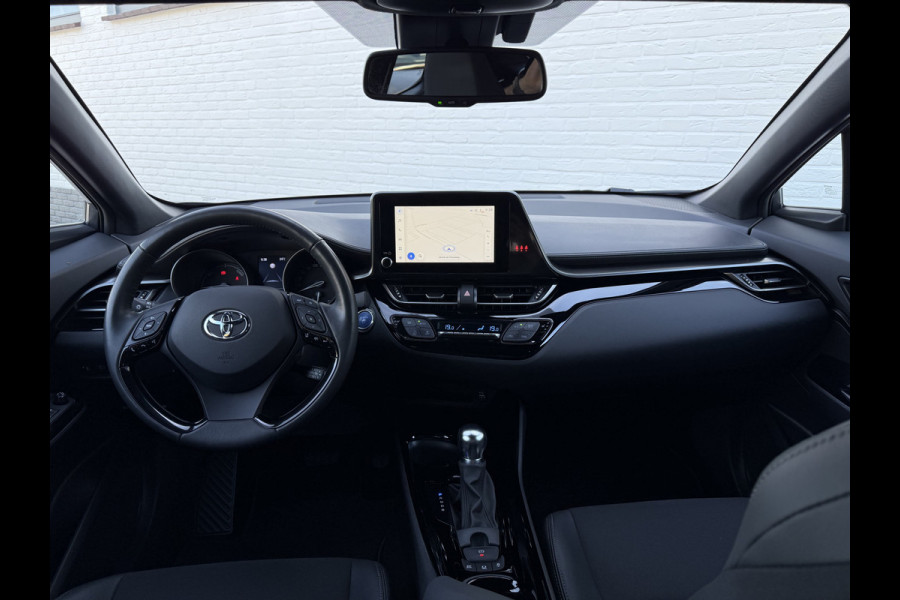 Toyota C-HR 1.8 Hybrid Team D | ACC | CarPlay | Camera | Keyless | 18 inch