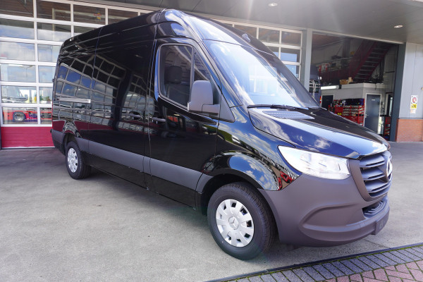 Mercedes-Benz Sprinter 317 170PK L2H2 Select Automaat Airco | Cruise | Camera | Carplay | Trekhaak 3.500KG