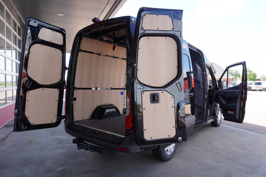 Mercedes-Benz Sprinter 317 170PK L2H2 Select Automaat Airco | Cruise | Camera | Carplay | Trekhaak 3.500KG