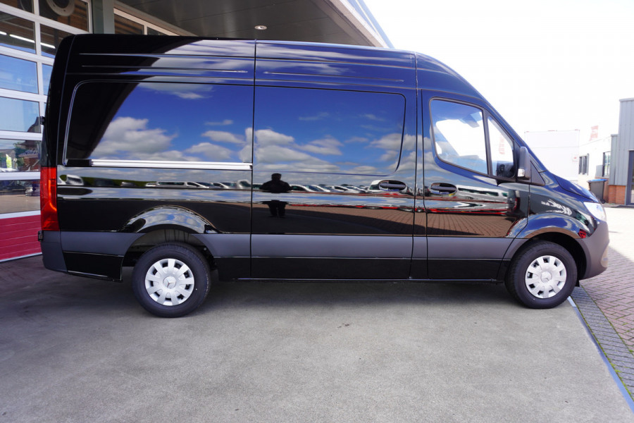 Mercedes-Benz Sprinter 317 170PK L2H2 Select Automaat Airco | Cruise | Camera | Carplay | Trekhaak 3.500KG