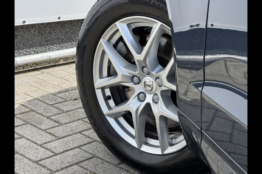 Volvo XC60 2.0 T5 Momentum NL-AUTO | D-RIEM V.V. | PANODAK | CAMERA