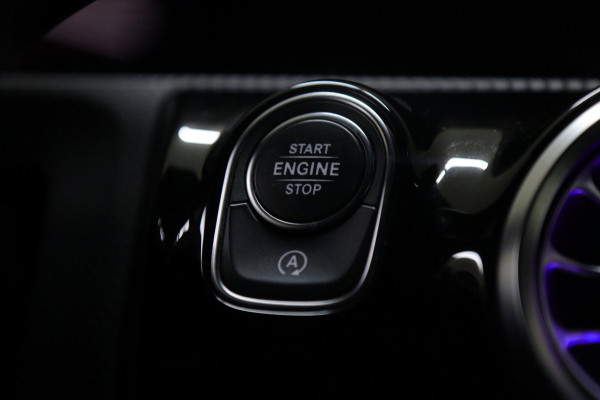 Mercedes-Benz CLA-Klasse 250 PANO/CARPLAY/CAM/MEM/NAVI/ACC/VOL
