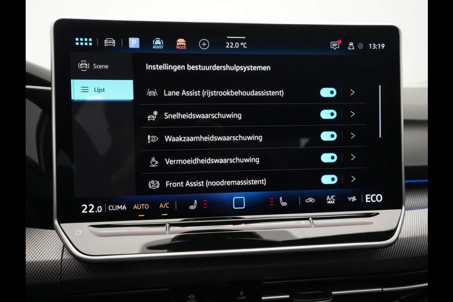 Volkswagen Golf GTE 1.5 TSI eHybrid 272pk DSG | Panoramadak | 360 camera | Stoelverwarming | Side assist / Demonstratieauto