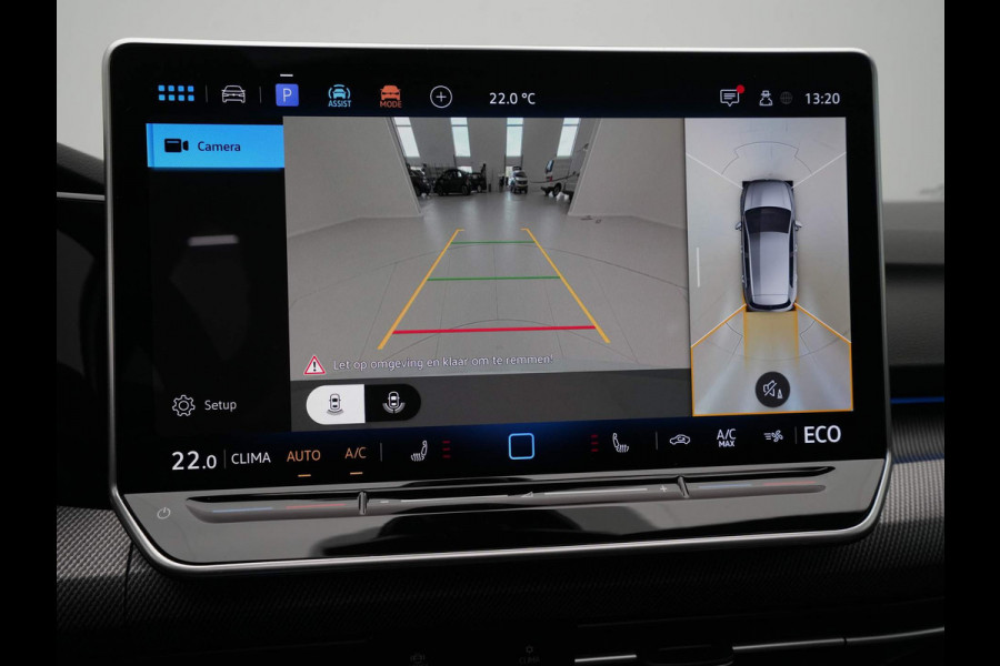 Volkswagen Golf GTE 1.5 TSI eHybrid 272pk DSG | Panoramadak | 360 camera | Stoelverwarming | Side assist / Demonstratieauto