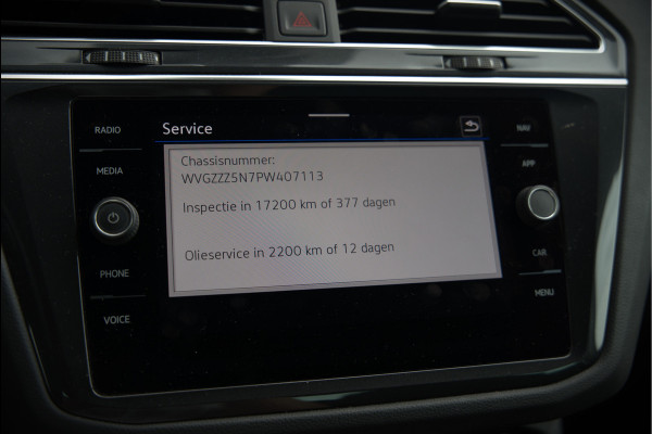 Volkswagen Tiguan 1.4 TSI eHybrid Elegance Business | Stoelverwarming | Stuurverwarming | iQ Light | Adaptive Cruise Control | Trekhaak | Apple Carplay | Navigatie | Camera | SOH 84%