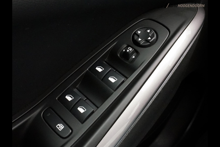 Opel Grandland 1.2 Turbo Edition Sport (TREKHAAK,ACHTERUITRIJCAMERA,APPLE CARPLAY,ADAPTIVE CRUISE,DIGI,CLIMATE,TOPCONDITIE)