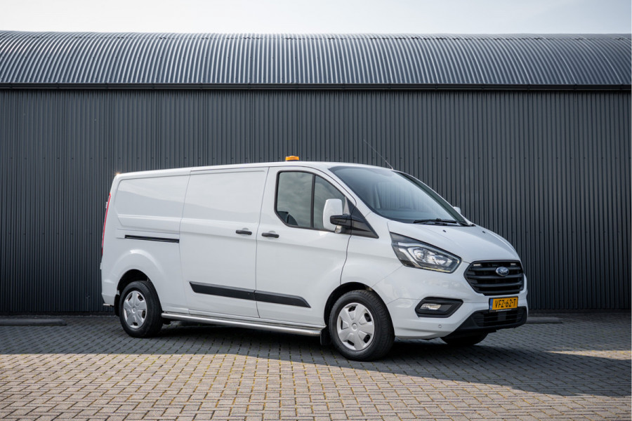Ford Transit Custom 2.0 EcoBlue L2H1 | 130PK | Volledig Ingericht | LED | Cruise | PDC | Airco | Trekhaak