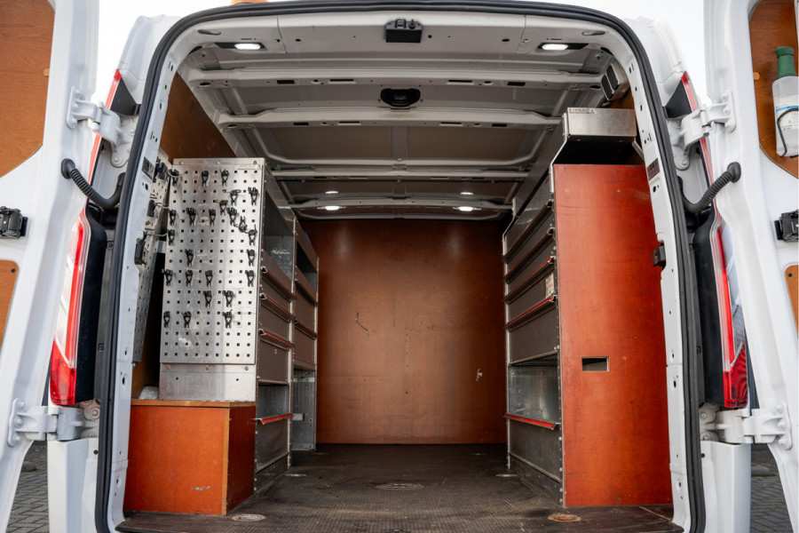 Ford Transit Custom 2.0 EcoBlue L2H1 | 130PK | Volledig Ingericht | LED | Cruise | PDC | Airco | Trekhaak