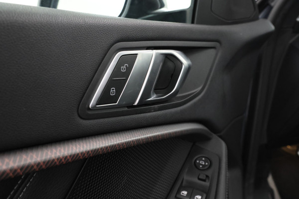 BMW 2 Serie Gran Coupé 218i High Executive Automaat, M-sport, Leer, Digitaal Dash