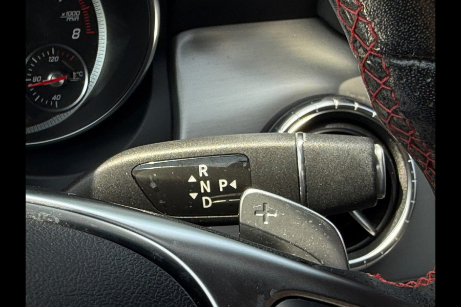Mercedes-Benz CLA-Klasse 180 AMG Line Navi|Camera|Dealer Onderhouden