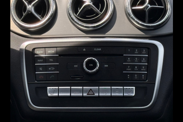 Mercedes-Benz CLA-Klasse 180 AMG Line Navi|Camera|Dealer Onderhouden