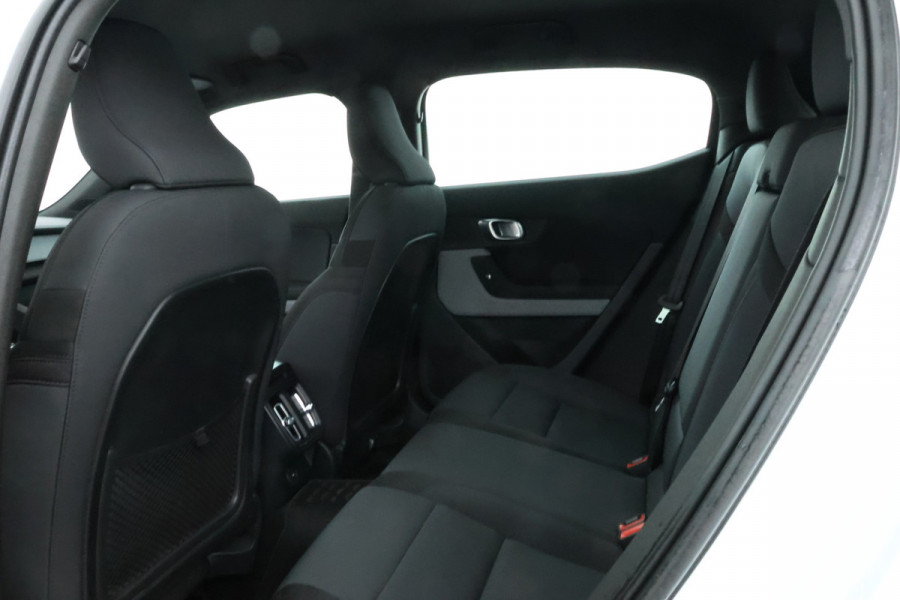 Polestar 2 Standard Range Single Motor 64kWh Digital Dash, Adaptive Cruise Control, Pilot Assist