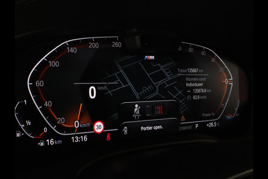 BMW 5 Serie Touring 530i Business Edition Plus | Schuif-/Kanteldak | Navigatie | Camera | Leder |