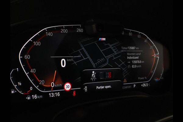 BMW 5 Serie Touring 530i Business Edition Plus | Schuif-/Kanteldak | Navigatie | Camera | Leder |
