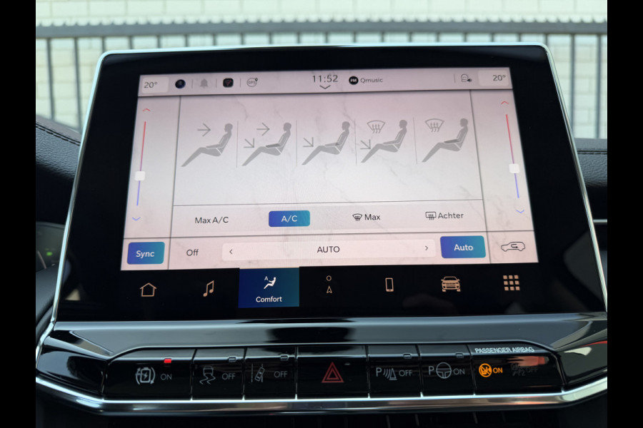 Jeep Compass 4xe 190 Plug-in Hybrid Electric Altitude (Elektrische Klep - Keyless Entry - LED - Automatische Airco - Camera - Navigatie - App