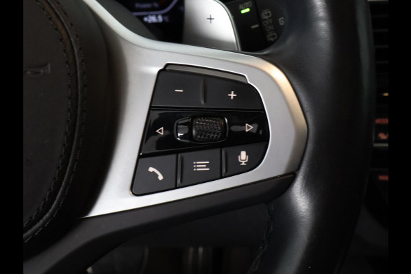 BMW 5 Serie Touring 530i Business Edition Plus | Schuif-/Kanteldak | Navigatie | Camera | Leder |