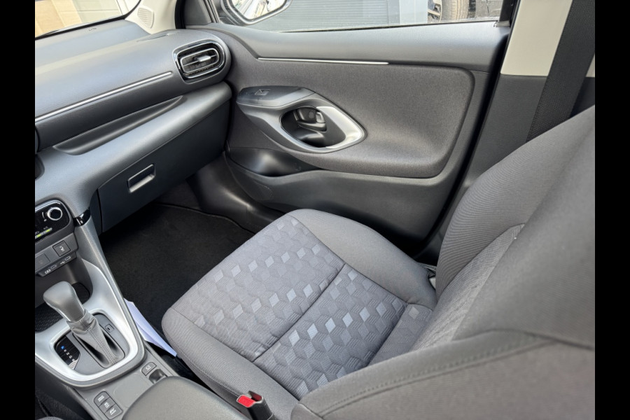 Mazda 2 Hybrid 1.5 Exclusive-line, climate, cruisecontrol