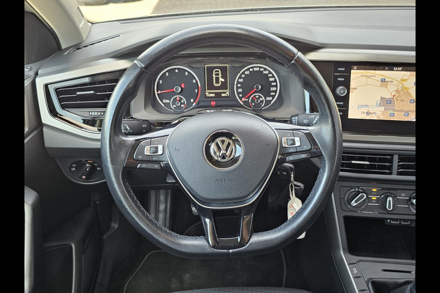 Volkswagen Polo 1.0 TSI Comfortline Business Adaptive cruise control | Navigatie | App-connect | Regen-lichtsensor | Bluetooth | Multifunctioneel stuur | Nieuwstaat!
