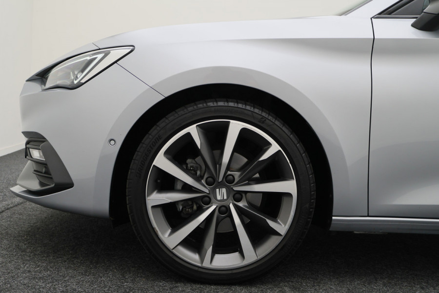 Seat Leon Sportstourer 1.0 eTSI FR Business Intense Eerste Eigenaar, Virtual Cockpit, ACC, Camera, Apple Carplay, LED, 18''