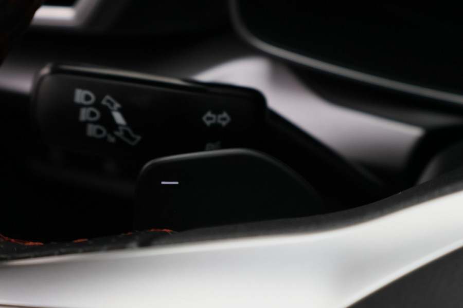 Seat Leon Sportstourer 1.0 eTSI FR Business Intense Eerste Eigenaar, Virtual Cockpit, ACC, Camera, Apple Carplay, LED, 18''