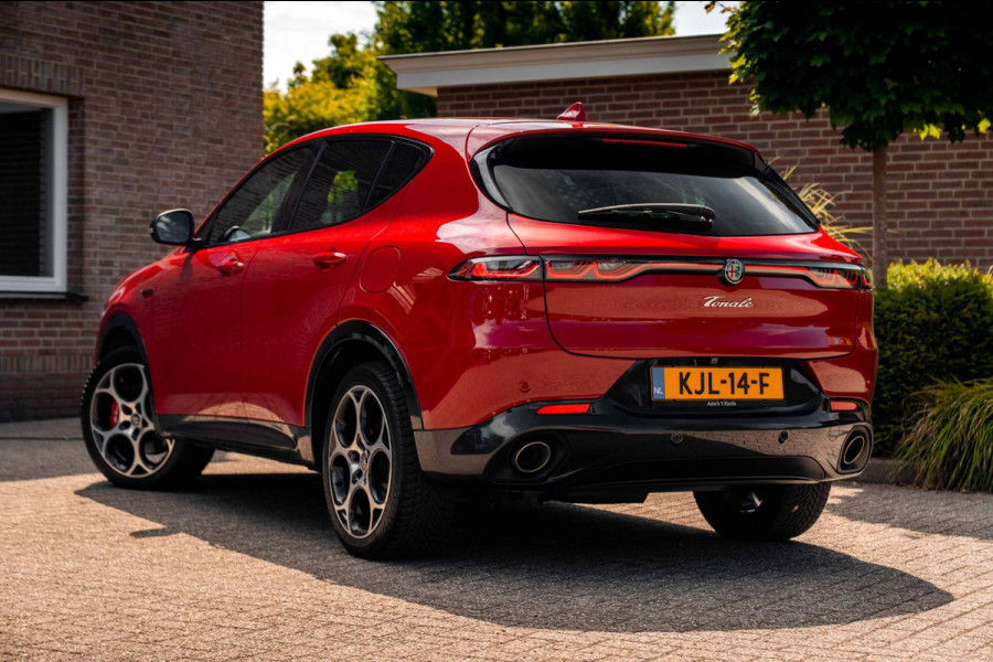 Alfa Romeo Tonale 1.3T PHEV Veloce 280 PK Keyless Adaptive Camera Sfeerverlichting 19''