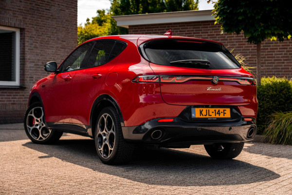 Alfa Romeo Tonale 1.3T PHEV Veloce 280 PK Keyless Adaptive Camera Sfeerverlichting 19''